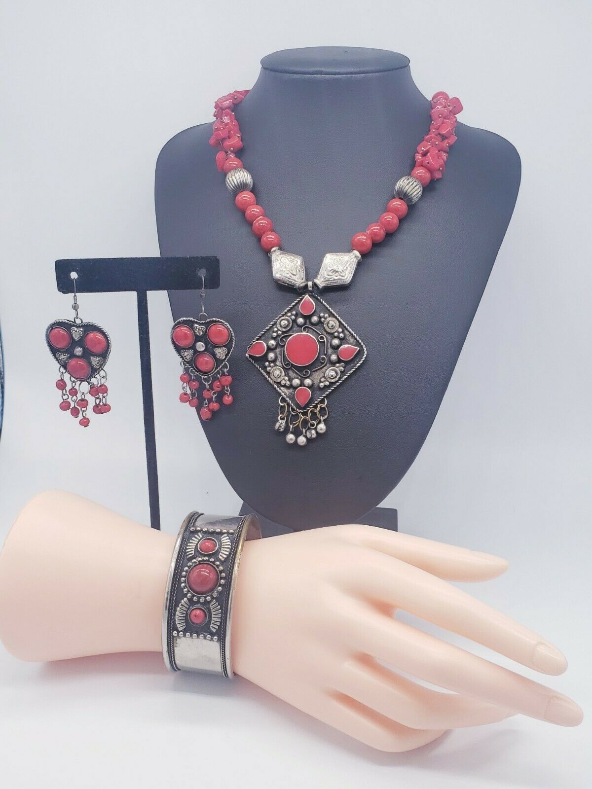 Handmade In Afghanistan Silver Tone & Red Beads Necklace Bracelet & Earrings Set