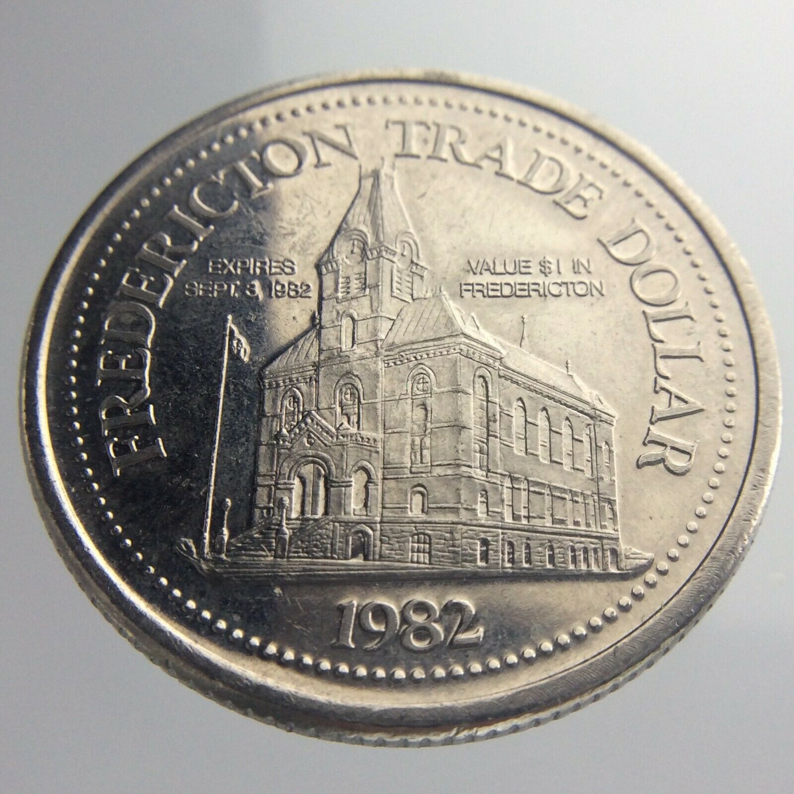 Fredericton City Hall New Brunswick 1982 Trade Dollar Canada V376